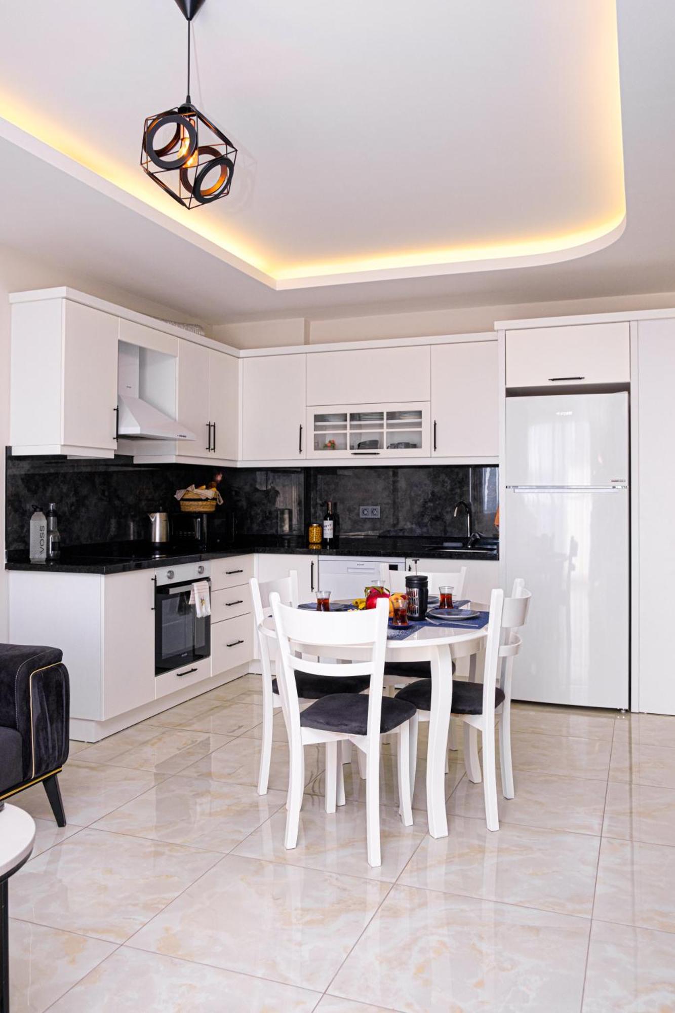 Apartament Sa Apartments! Sea View 1bd Flat