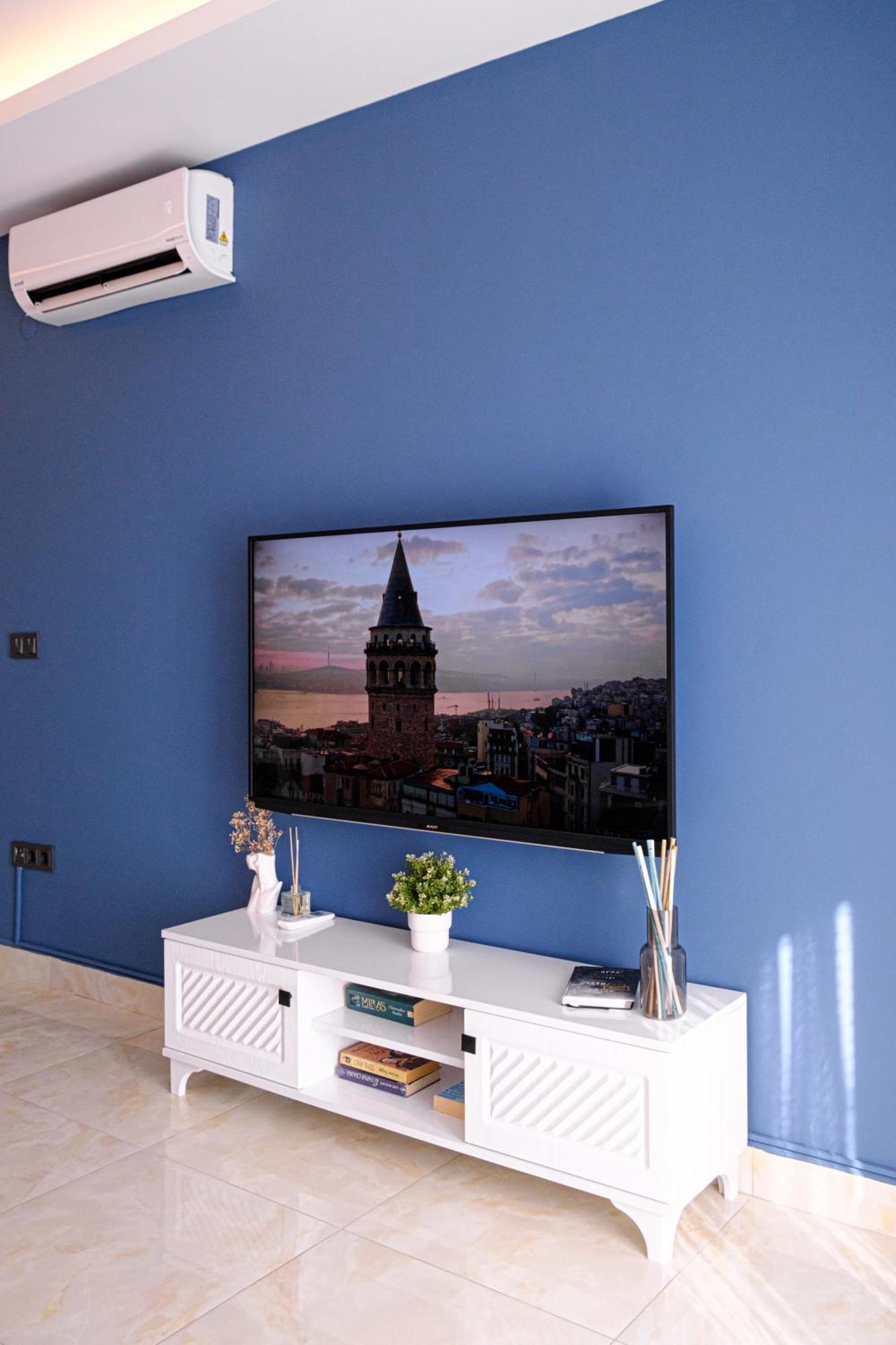 Sa Apartments! Sea View 1bd Flat *